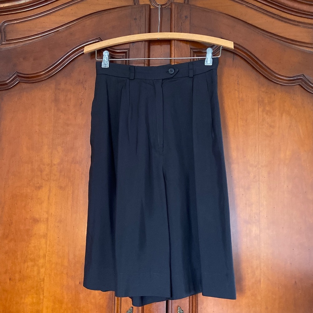 Vintage 100% Silk Black Bermuda Trouser Shorts | Size 2